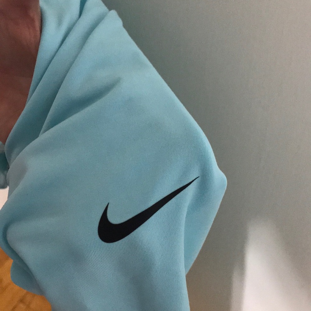 Nike Dri-fit quarter zip. - Picture 4 of 5